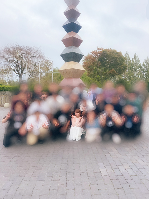 ホテルに到着！<br>集合写真を撮影(お客様特典)